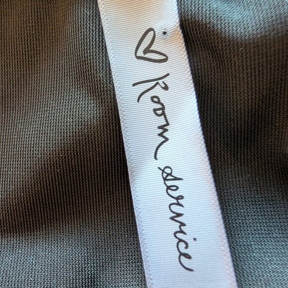 Room Service Black Velvet Slip Dress Midi Spaghetti Straps Bodycon Size Small - Picture 6 of 7